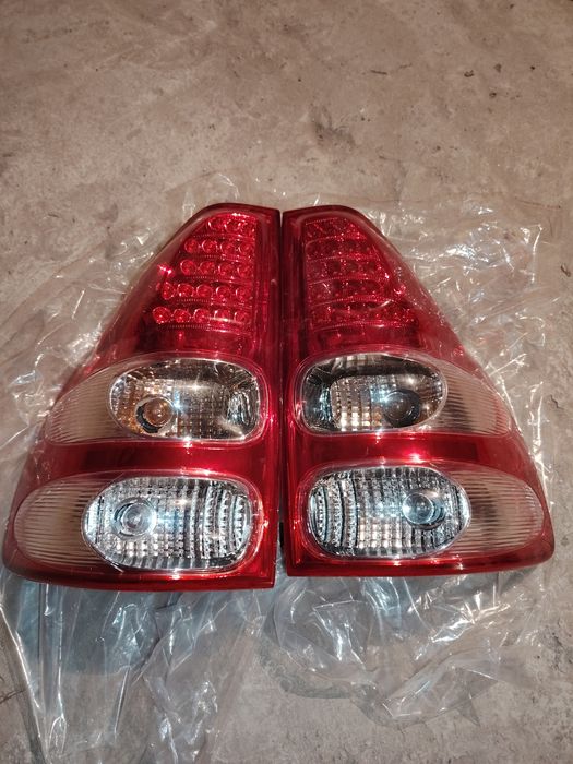 Prado 120 Fara sotiladi