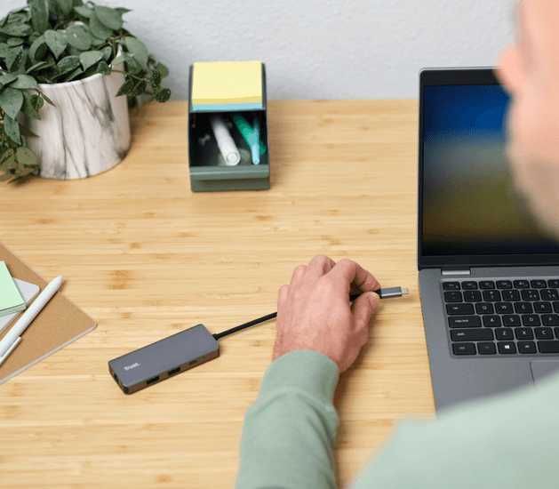 Adaptor Trust Dalyx 6-în-1 USB-C – Silver, nou, sigilat