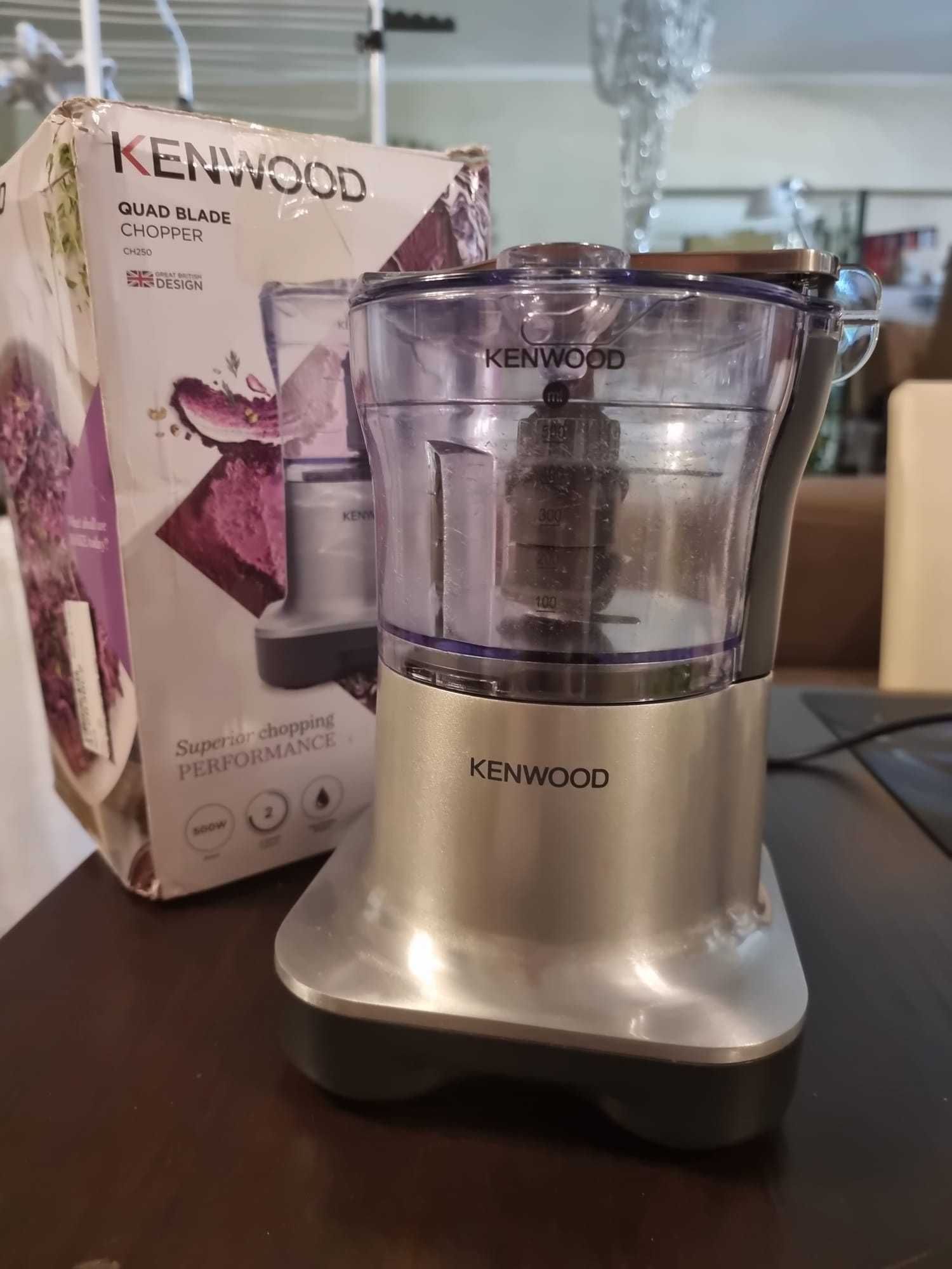 Tocator Kenwood CH250, 500 W, Bol 0.5 l, 4 lame otel inoxidabil