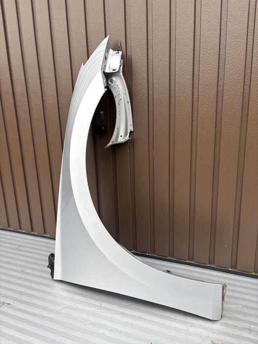 Aripa dr fata Skoda Superb 3 cod de culoare LA7W 2015-2020