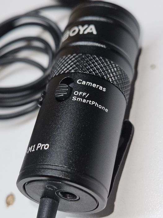 Lavaliera Boya pentru telefon sau camera