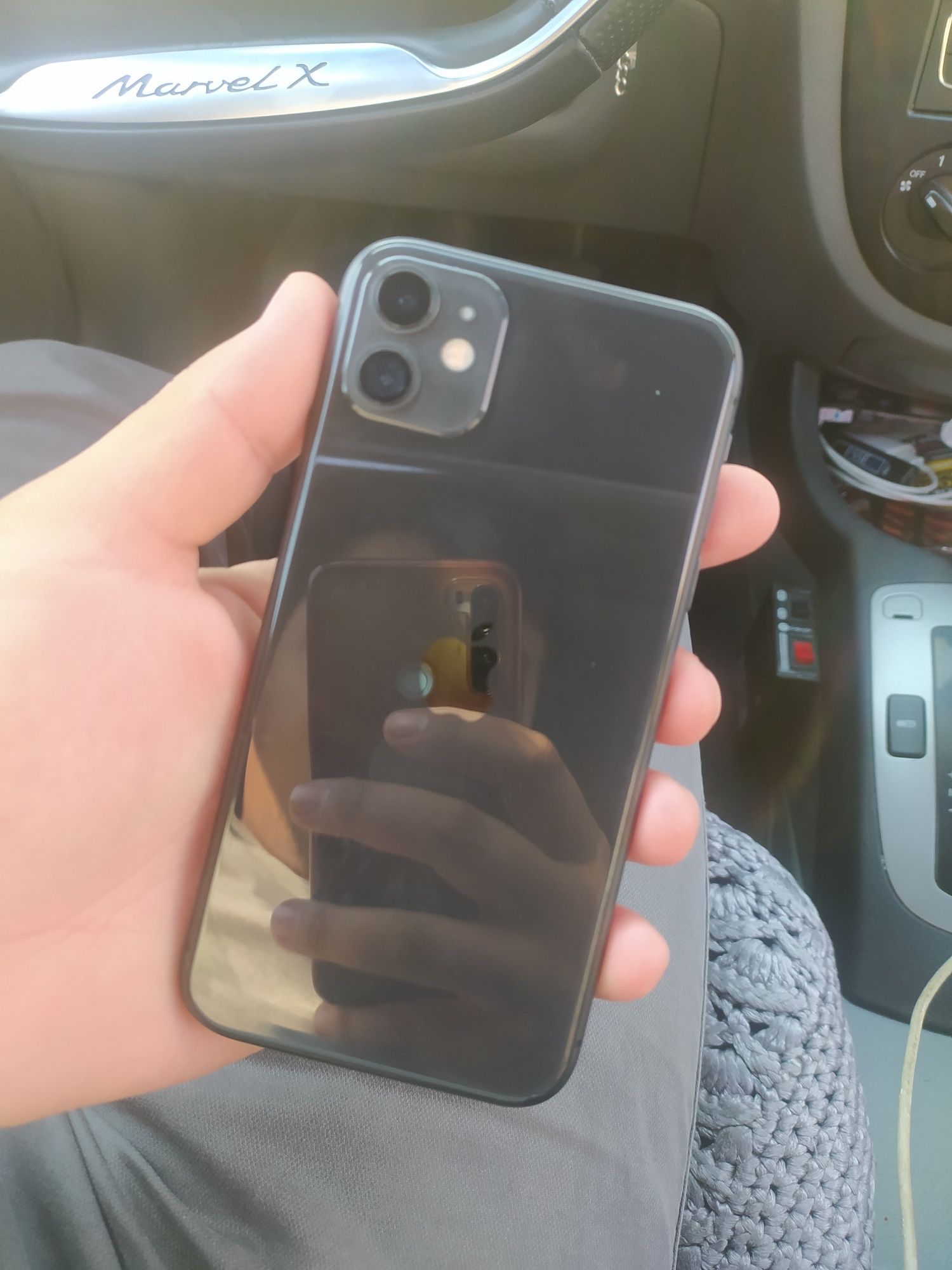 Iphone 11 xotira 64