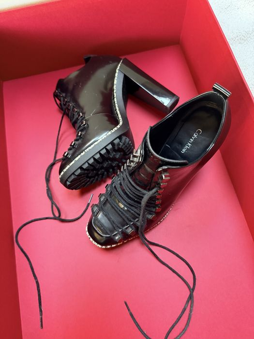 Calvin Klein отигинални дамски обувки на ток