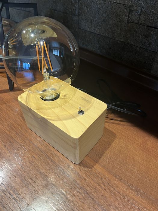 Две декоративни лампи с резервна крушка