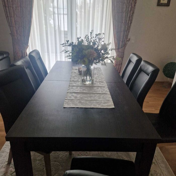 Masa de living sau bucătărie