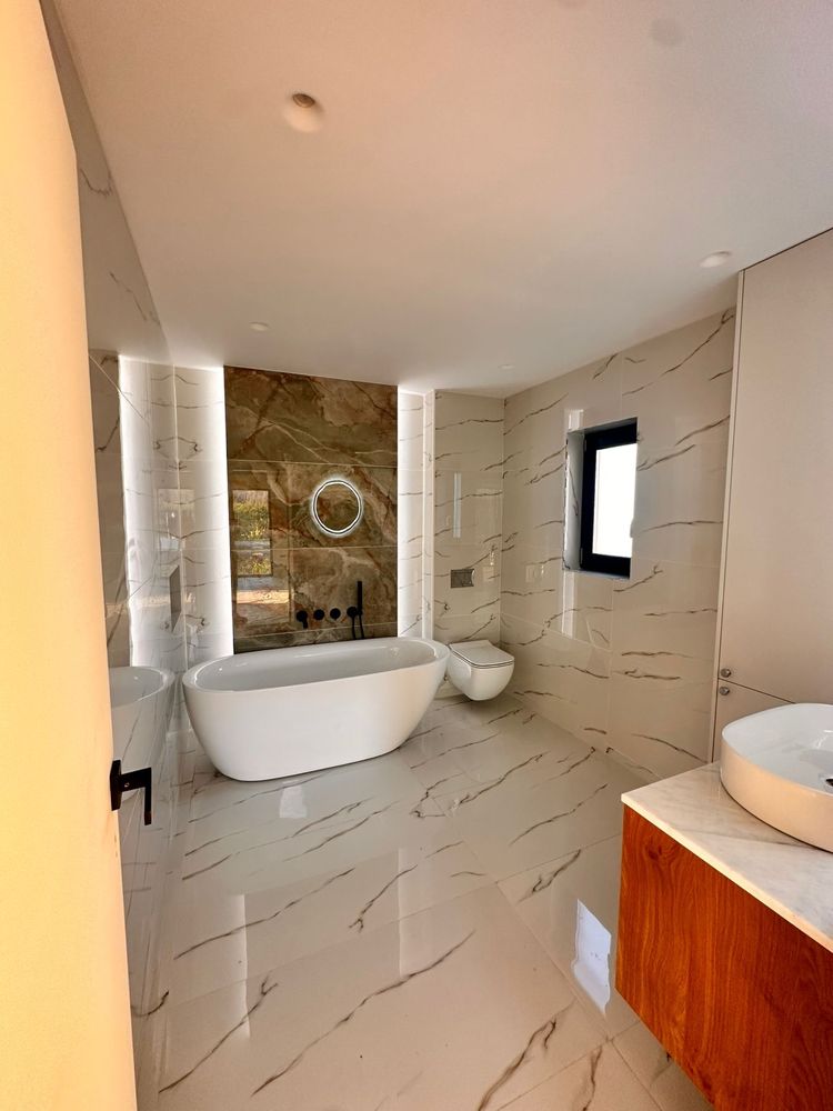Predare imediata- Casa cu Design Deosebit si Vedere Panoramica