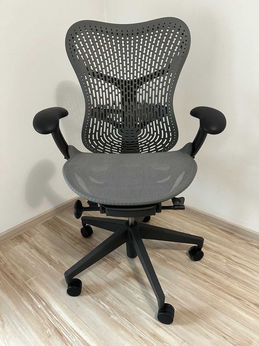 scaun birou ergonomic premium Herman Miller Mirra 2 2850ron tva inclus