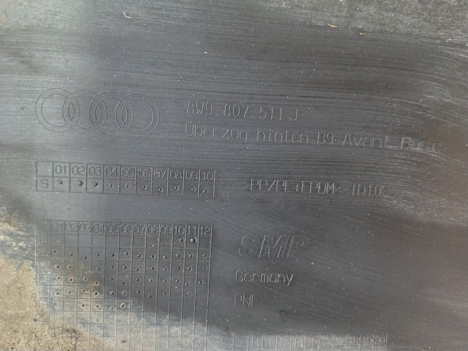 Bara spate Audi A4 B9 Kombi an 2015-2019 cu defect la o prindere