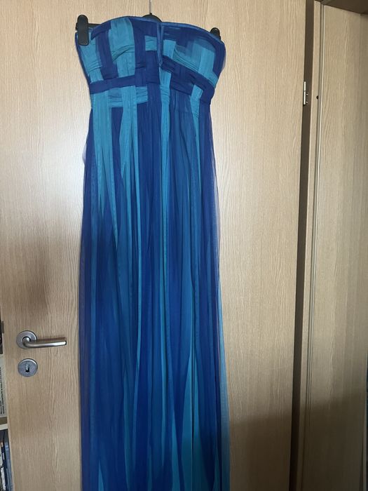 Rochie lunga, relaxata, cu corset