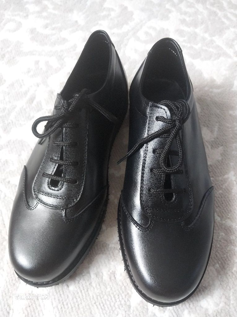 Ортопедическая обувь. Чёрный цвет, Кожанная Производство Турция. Р 37