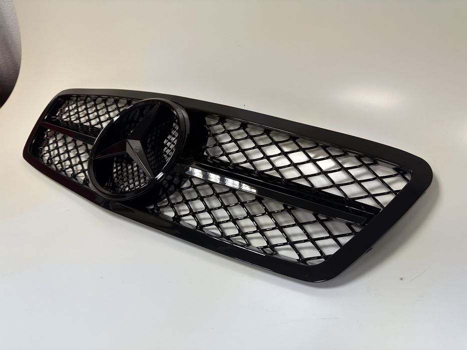 Решетка за Mercedes C Class W203 00-07 Седан