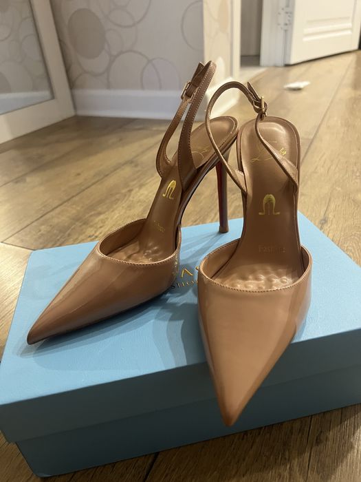 Туфли с открытой пяткой (слингбеги) на каблуке