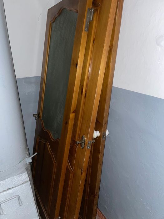 Срочно продам двери обналичками и с коробкой