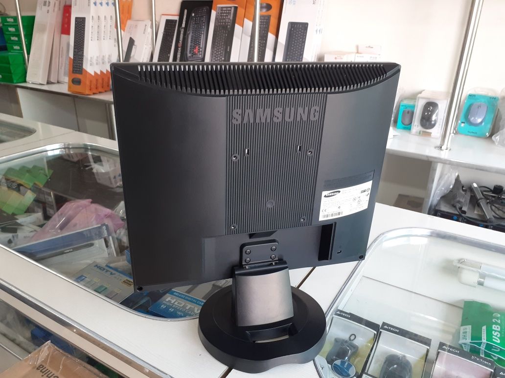 Monitor Samsung 17 dumm