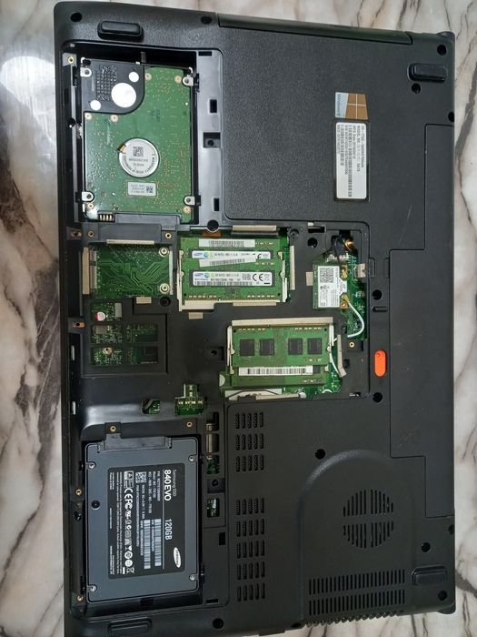 Лаптоп Acer V3-772G 17.3 Intel Core I5-4200М 16gb GeForce GT 750M 4GB