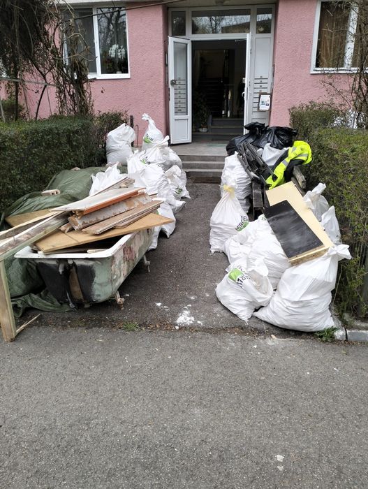 Debarasari evacuări apartamente