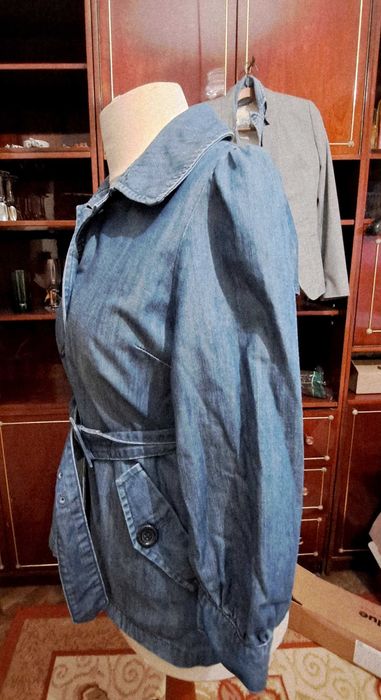 Trench denim captusit,