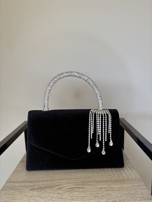 Черна чанта Shein