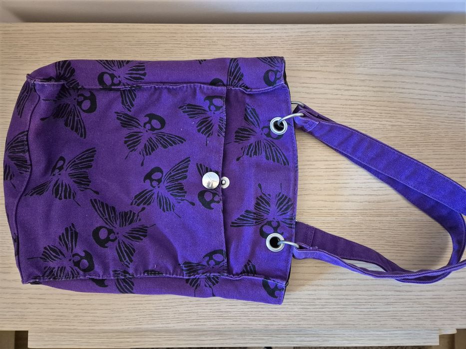 Разпродажба на чанти и торбички