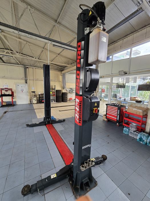 elevatoare reihman 5000 kg 4200 kg