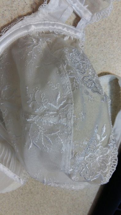 Sutiene calitate la preț pe jumatate