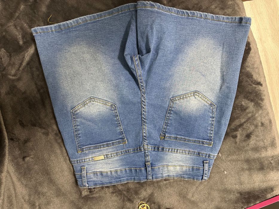 Fustă-short elegantă din denim