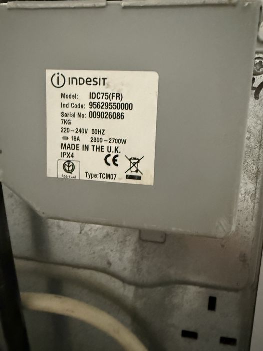 Uscator rufe Indesit  prin condensare