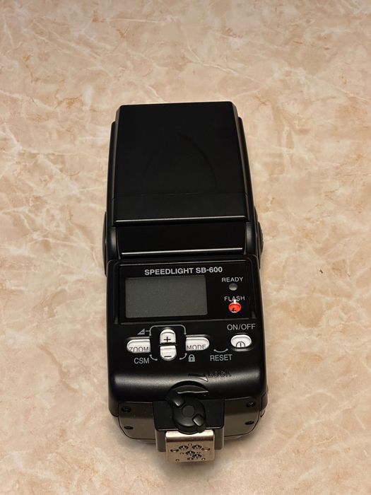 Nikon Speedlight SB-600