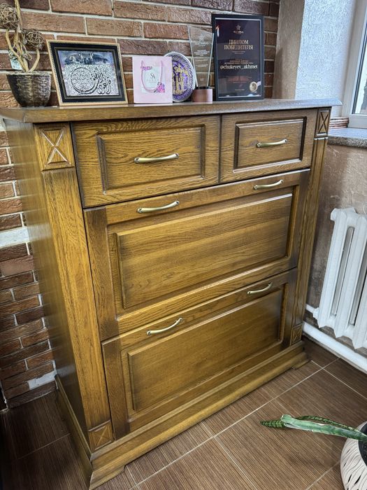 Продам прихожую комплект