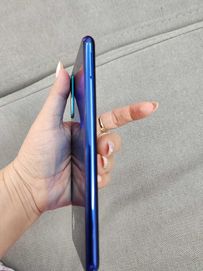 Телефон Huawei nova 5 t