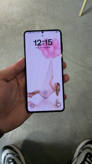 Samsung galaxy S21 plus