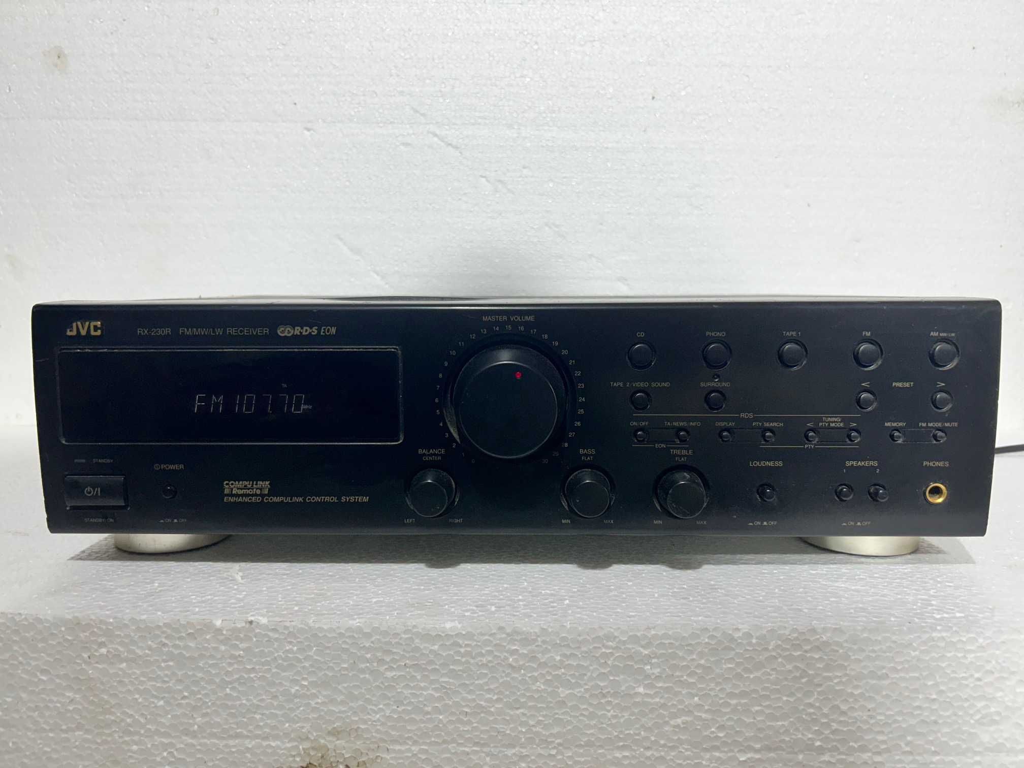 Усилвалте JVC RX 230 R