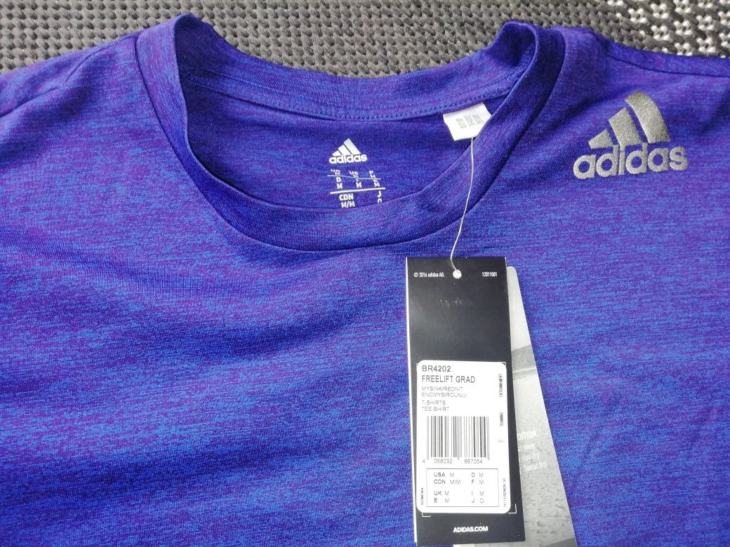 Tricou adidas