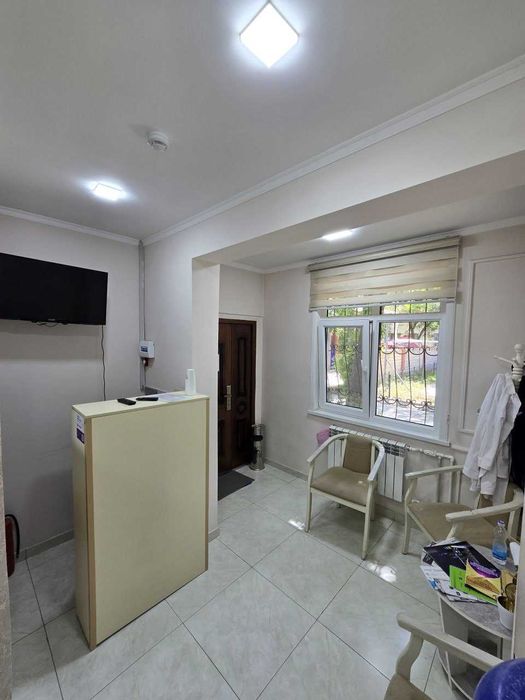 Продается коммерческое помещение рядом с Дворцом Авиастроителей