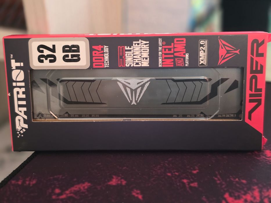 Memorie RAM 32 GB DDR4 XMP 2.0