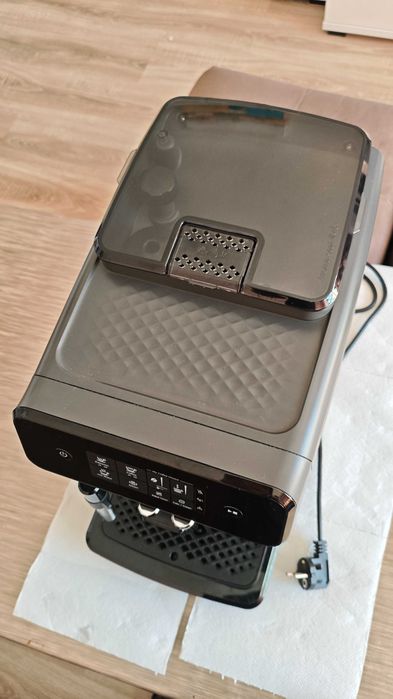 Кафе автомат Philips работещ в отлично състояние .