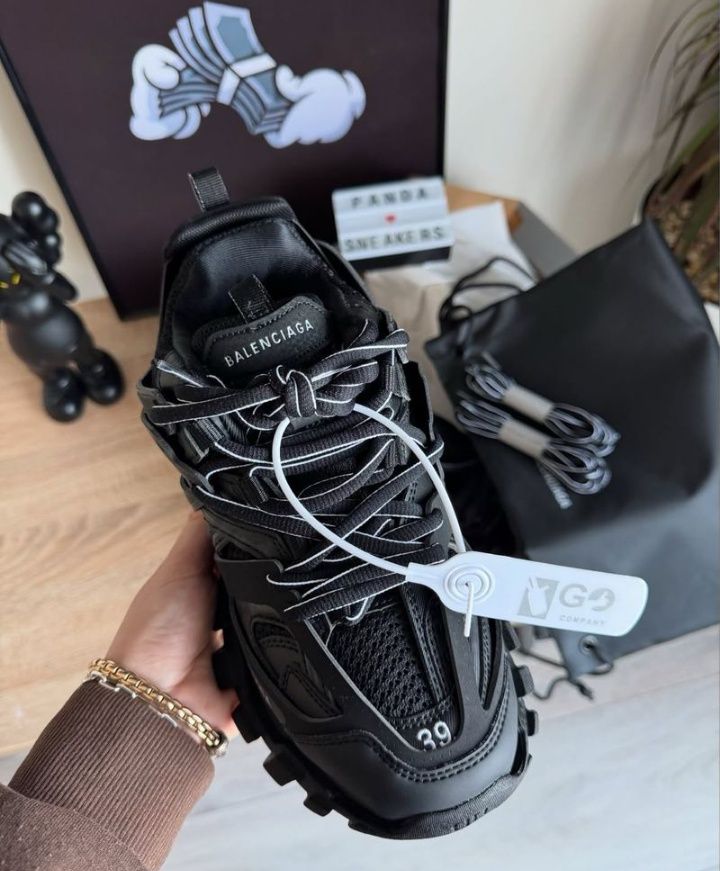Balenciaga Track