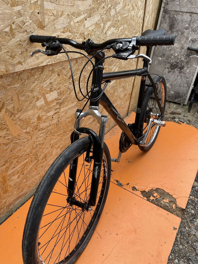 Bicicleta fear cadru aluminiu roti 26”
