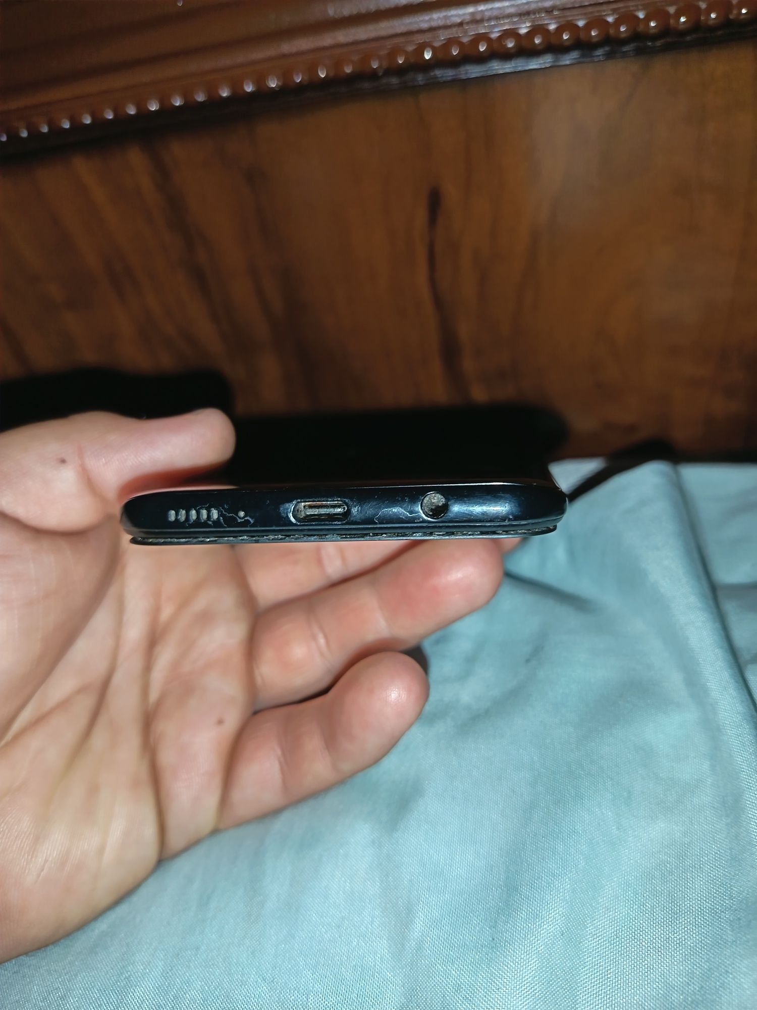 Samsung a50 sotiladi