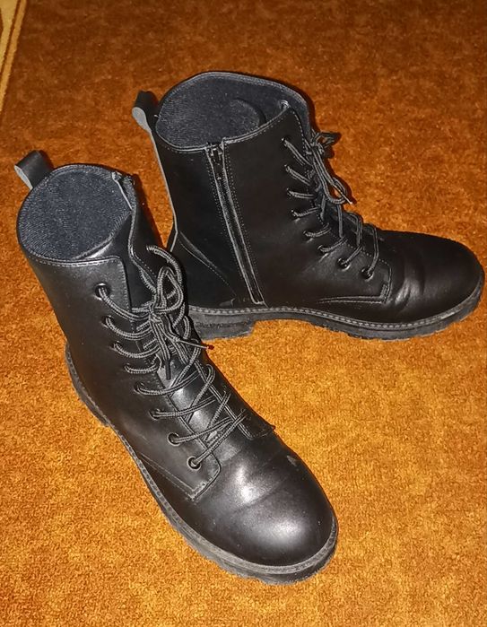 Дамски кожени боти