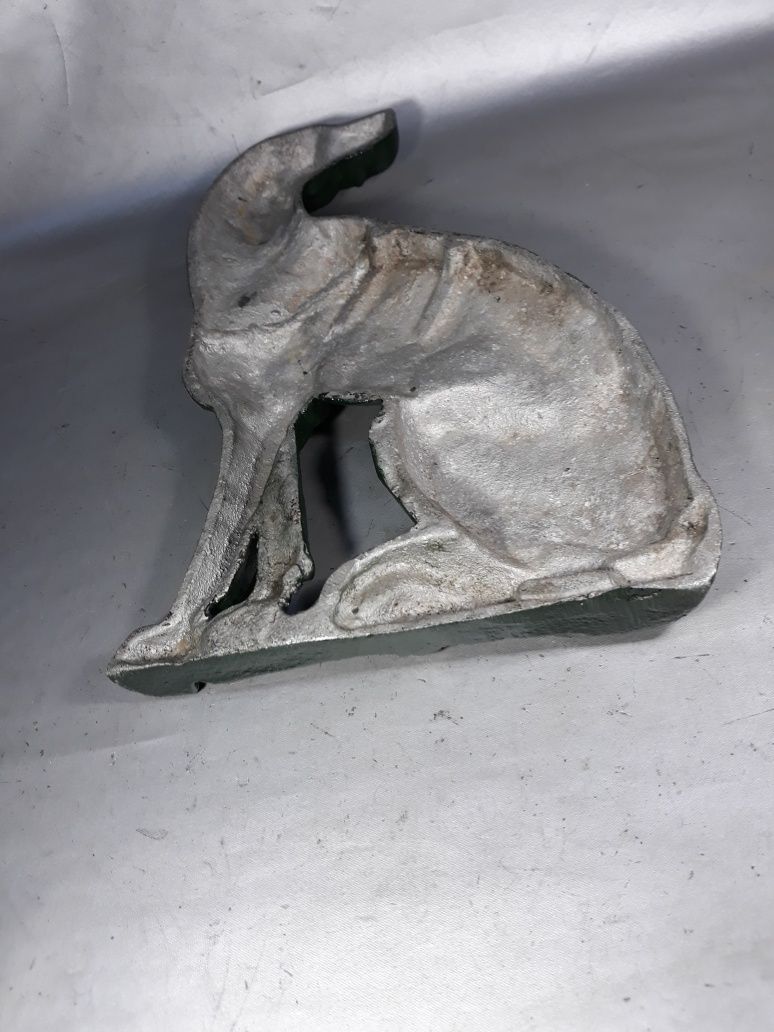 Ogar din metal câine de vânătoare de pus pe șemineu decor cabană