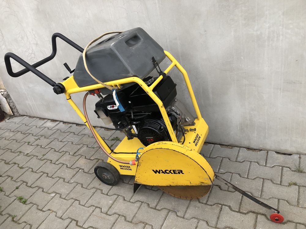 Masina de taiat Asfalt -Beton Marca Wacker Neuson BFS 1345 AB