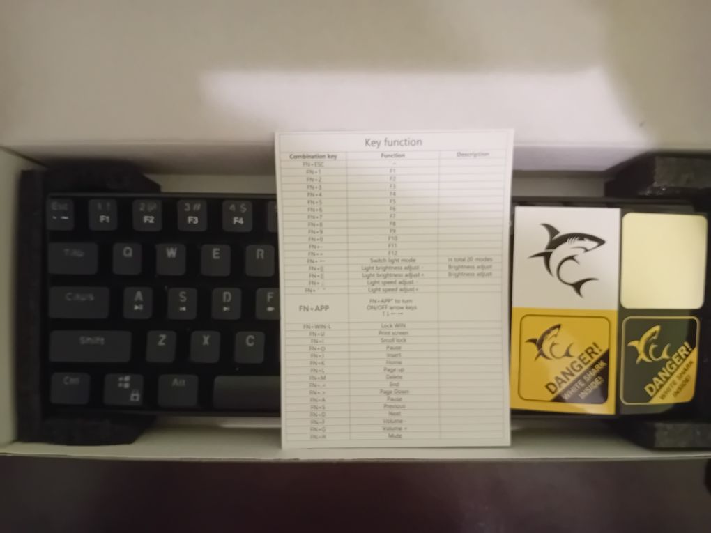 Клавиатура white shark Shinobi red switches