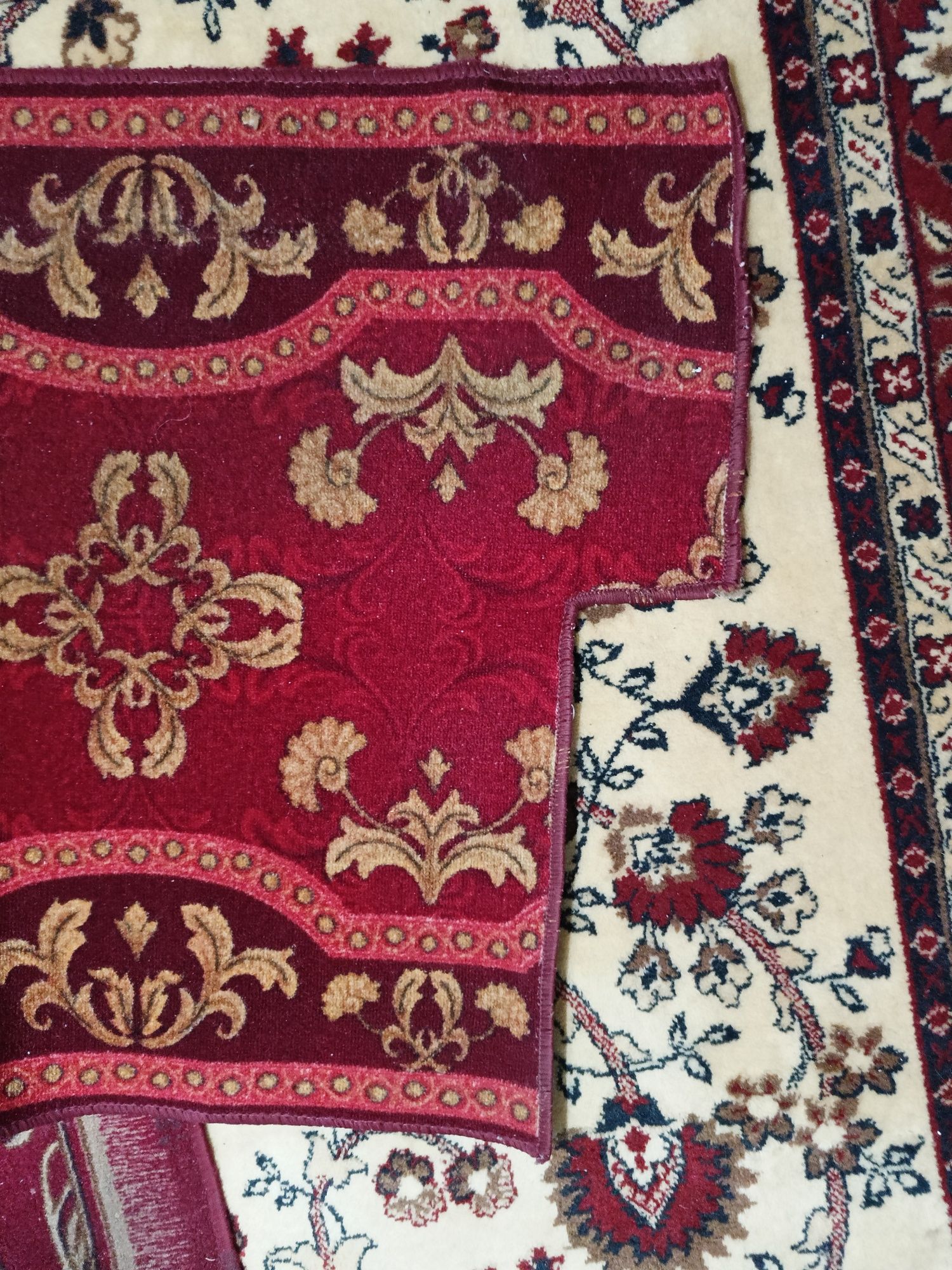 Продам ковер и ковровую дорожку