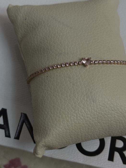 Браслет Pandora, Теннисный браслет сверкающее сердце