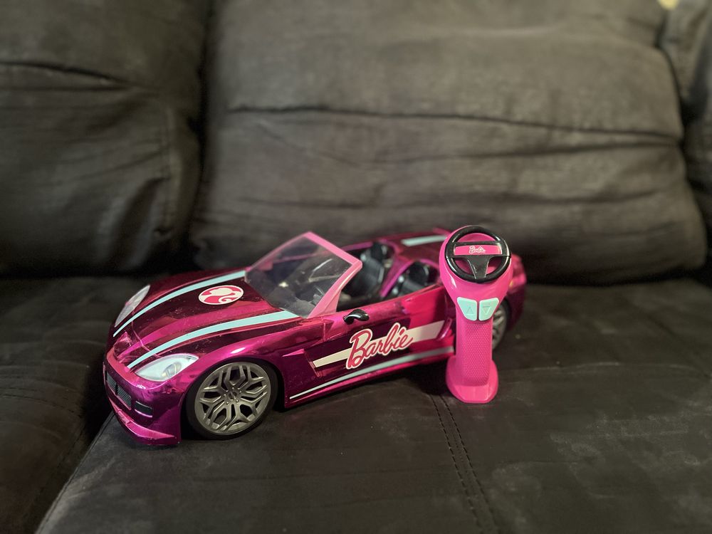 Кола на мечтите с дистанционно Barbie