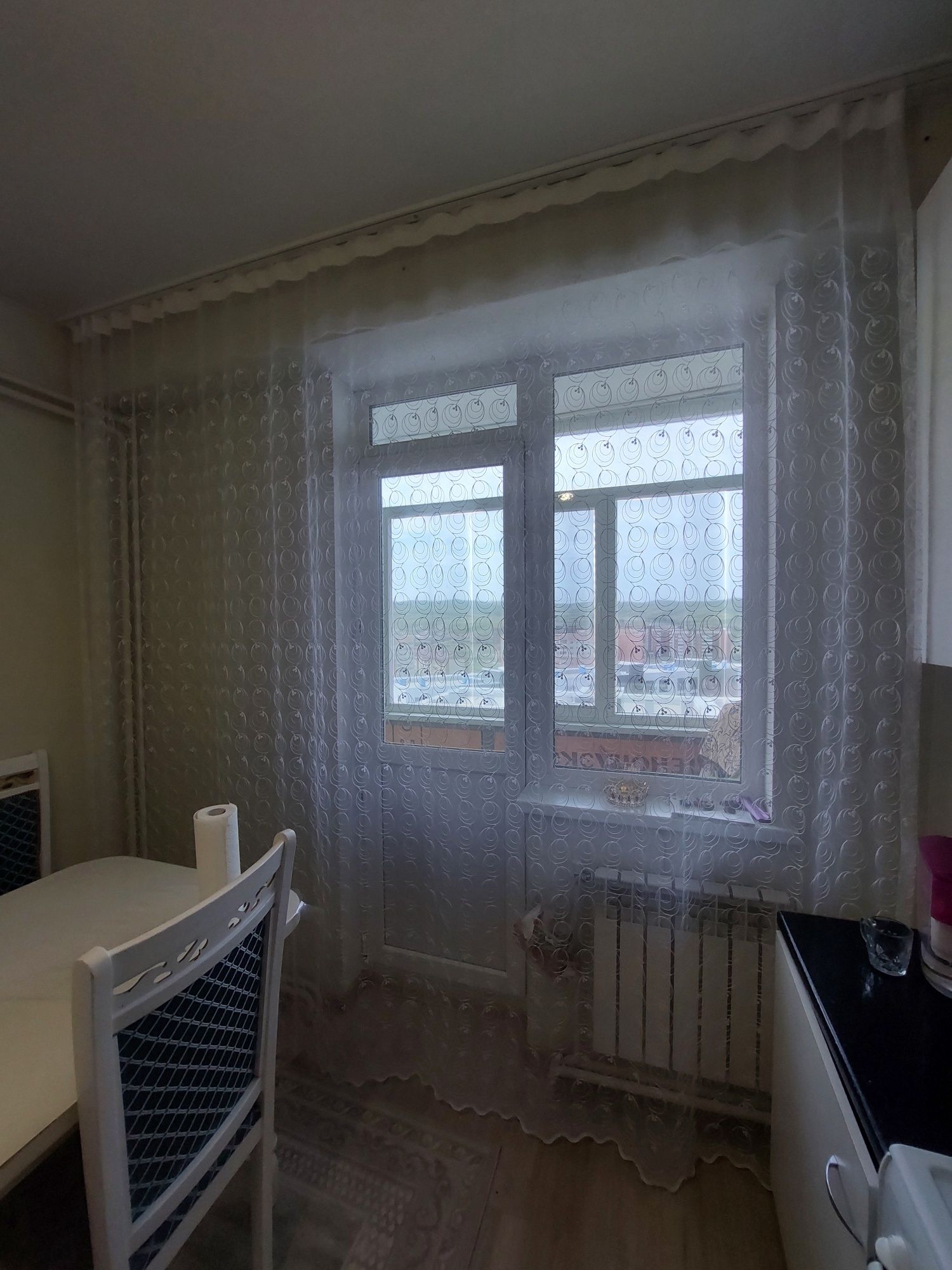 Продам тюль на кухню...