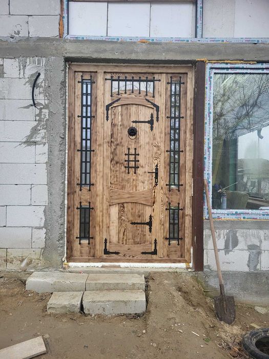 Usi Rustice din lemn masiv, Calitate superioara, 3000 lei