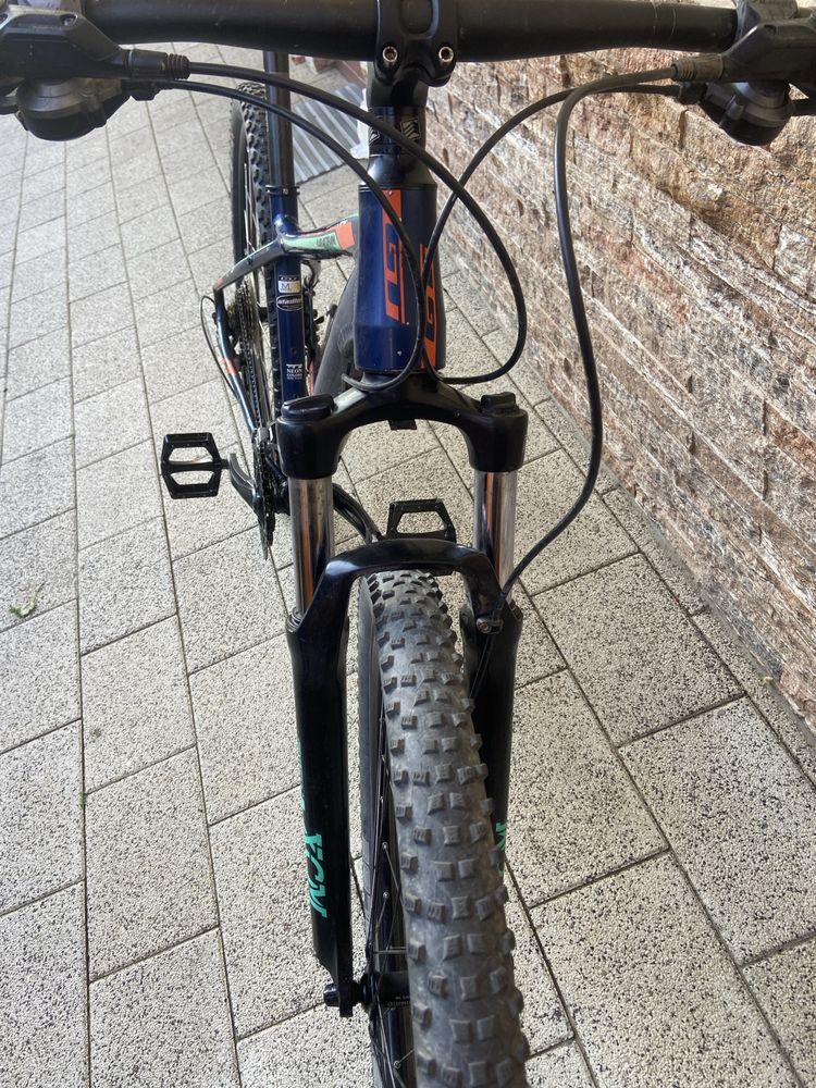 Vand bicicleta GT Karakoram