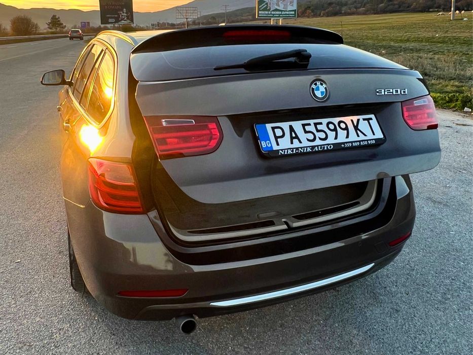BMW 320d MODERN - Комби